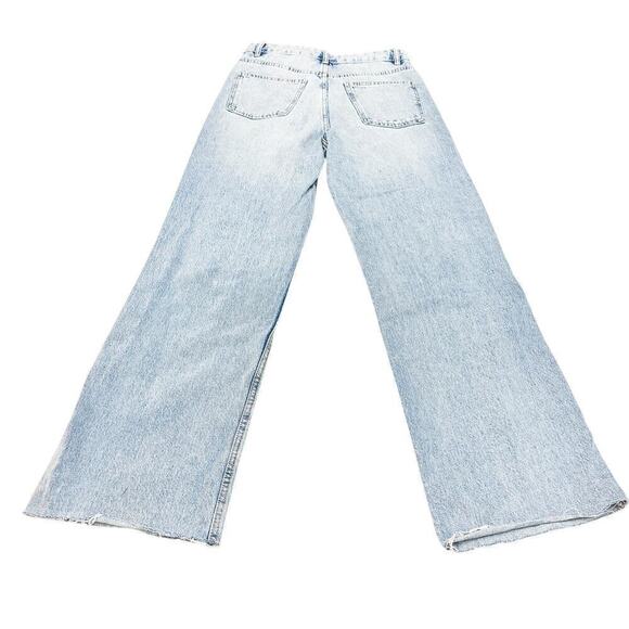 Zara Light Wash Ripped Denim Jeans Raw Hem Ripped Throughout Size 6 - Picture 3 of 8